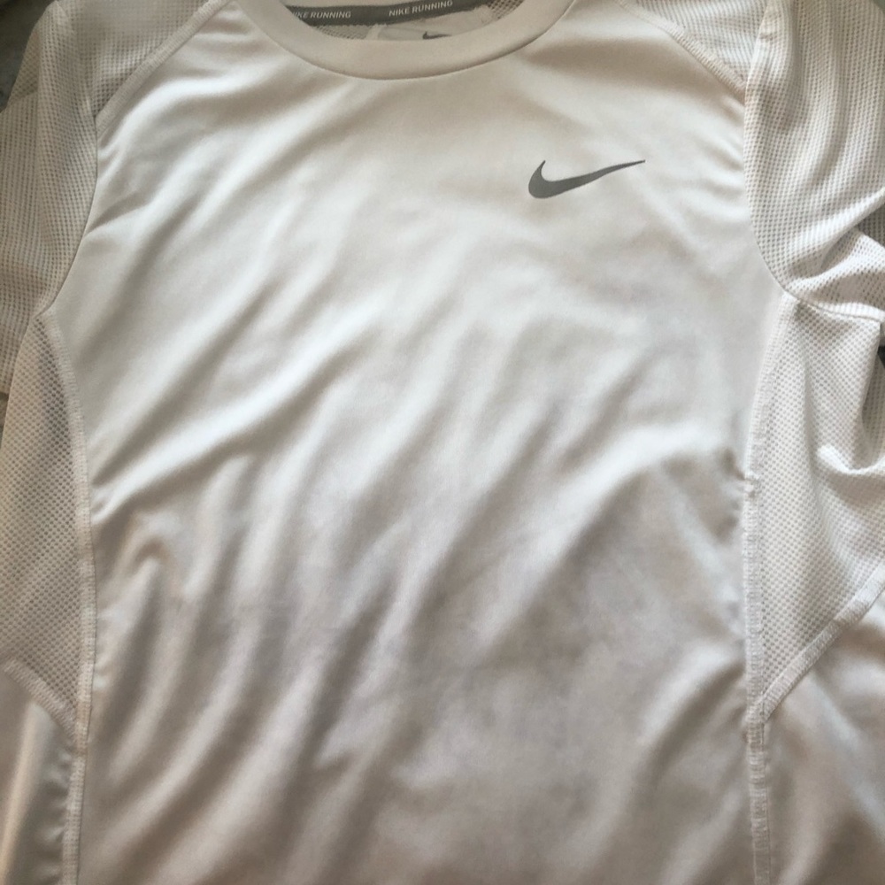 nike top